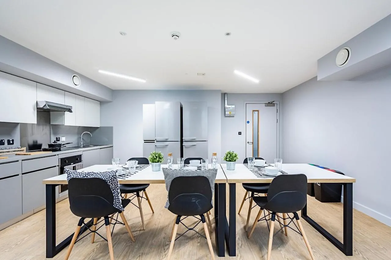 Brand New Modern Rooms, Studios & Apartments - Sk Exeter