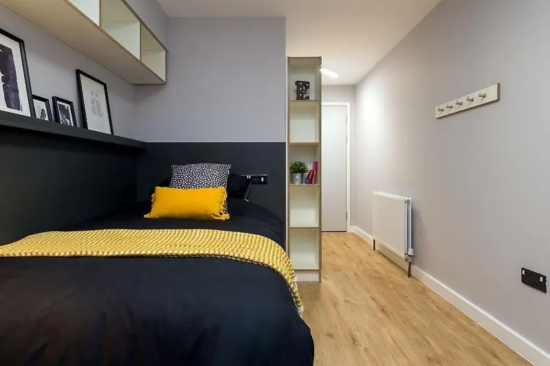 Brand New Modern Rooms, Studios & Apartments - Sk Exeter 0*,  Velká Británie