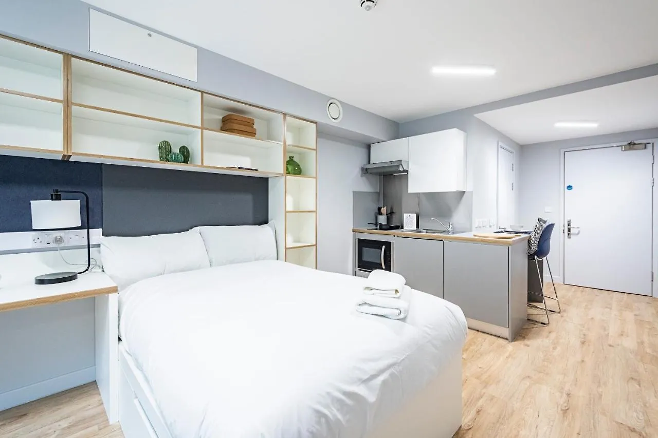 Brand New Modern Rooms, Studios & Apartments - Sk Exeter United Kingdom