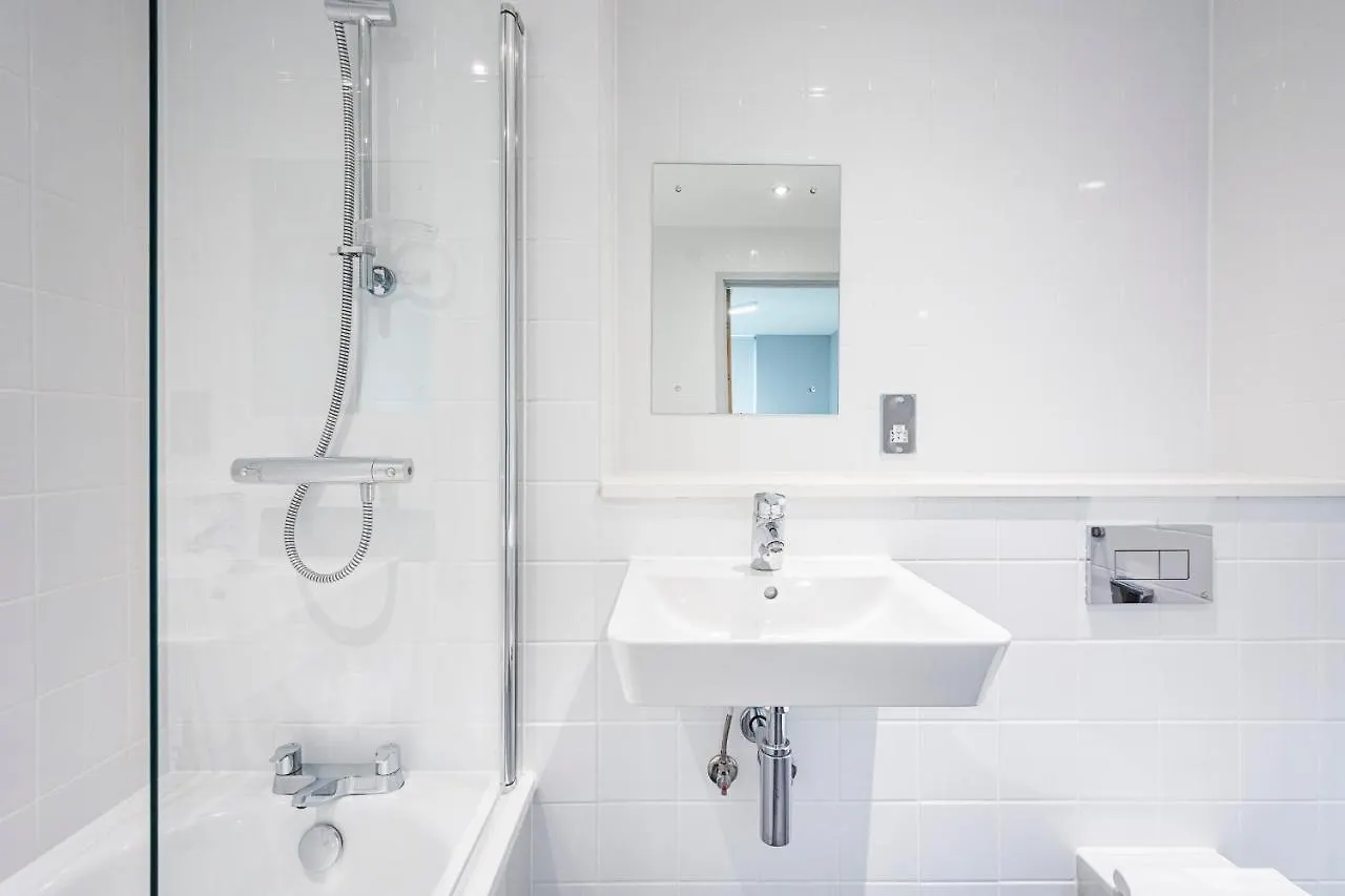 Brand New Modern Rooms, Studios & Apartments - Sk Exeter