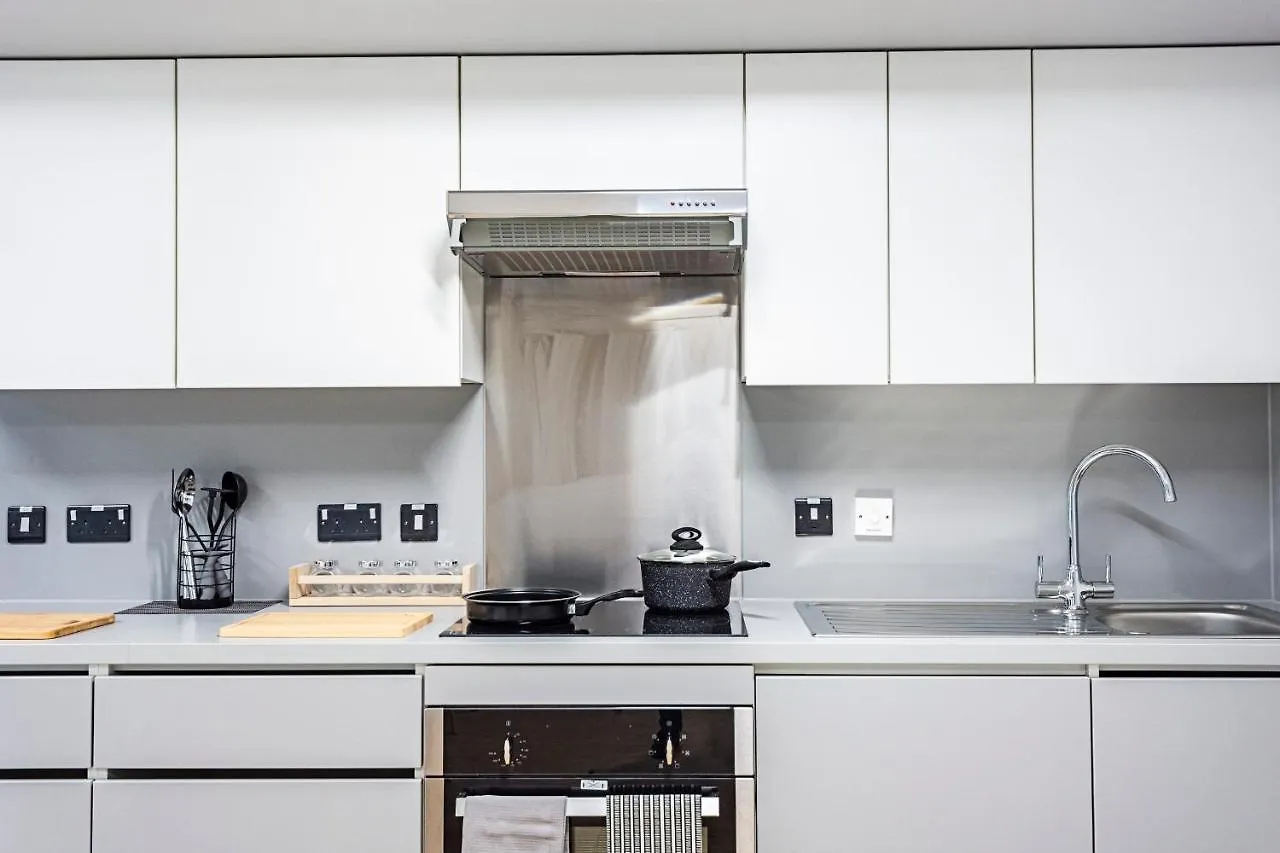 Brand New Modern Rooms, Studios & Apartments - Sk Exeter