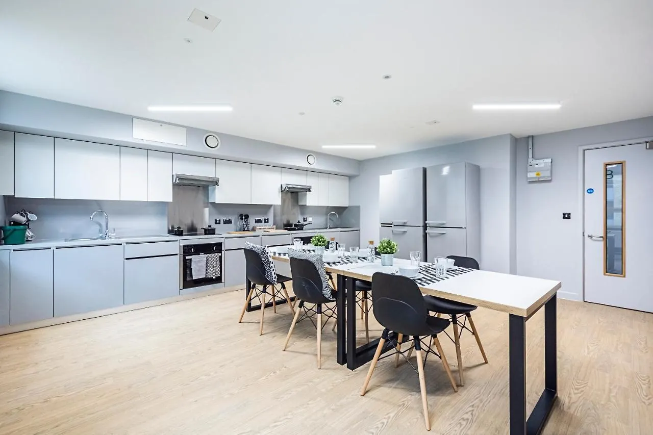 Brand New Modern Rooms, Studios & Apartments - Sk Exeter