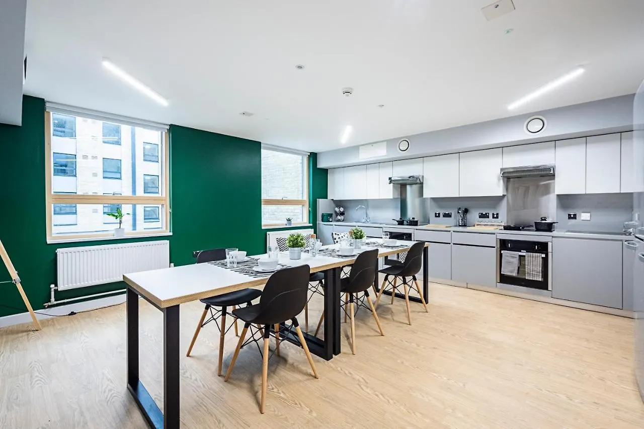 Brand New Modern Rooms, Studios & Apartments - Sk Exeter United Kingdom